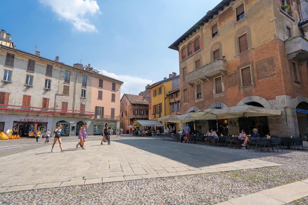 Alloggio Del 1400 Nel Cuore Del Centro Storico A 2 Min Dal Porto E Con 2 Bici Gratuite Como Exteriér fotografie
