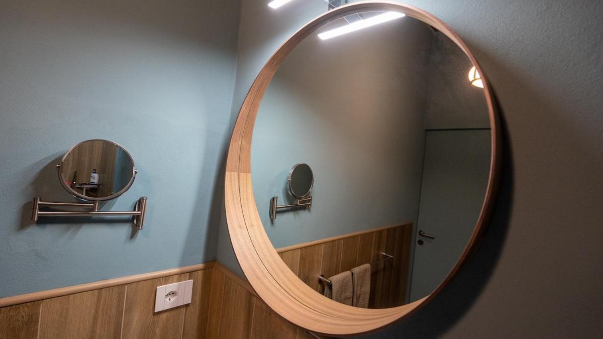 Alloggio Del 1400 Nel Cuore Del Centro Storico A 2 Min Dal Porto E Con 2 Bici Gratuite Como Exteriér fotografie