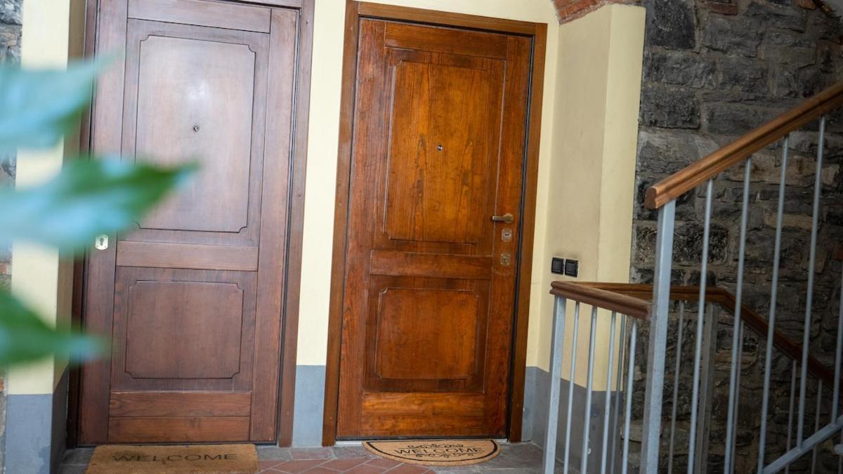 Alloggio Del 1400 Nel Cuore Del Centro Storico A 2 Min Dal Porto E Con 2 Bici Gratuite Como Exteriér fotografie