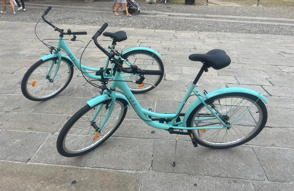 Alloggio Del 1400 Nel Cuore Del Centro Storico A 2 Min Dal Porto E Con 2 Bici Gratuite Como Exteriér fotografie
